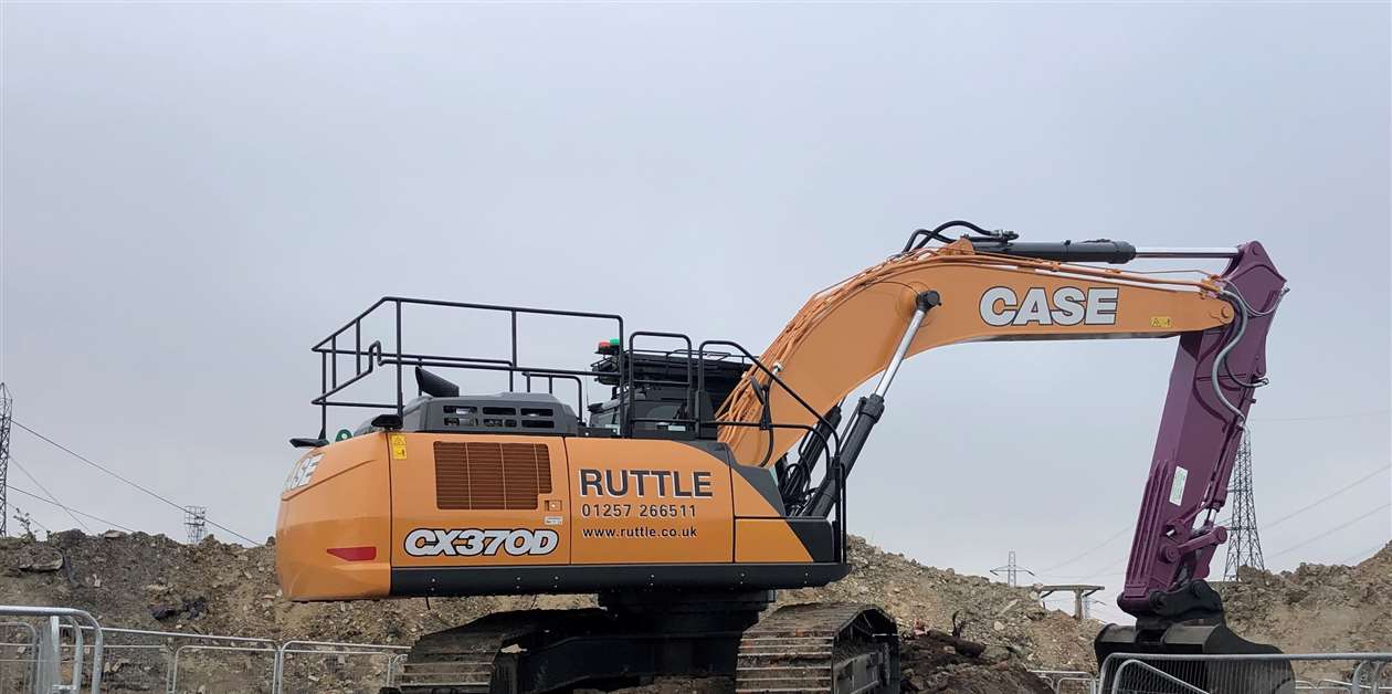 Ruttle Adds Case Excavators To Fleet Khl Group