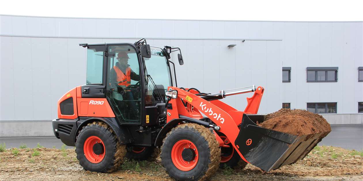 Kubota launches new wheeled loaders - KHL Group