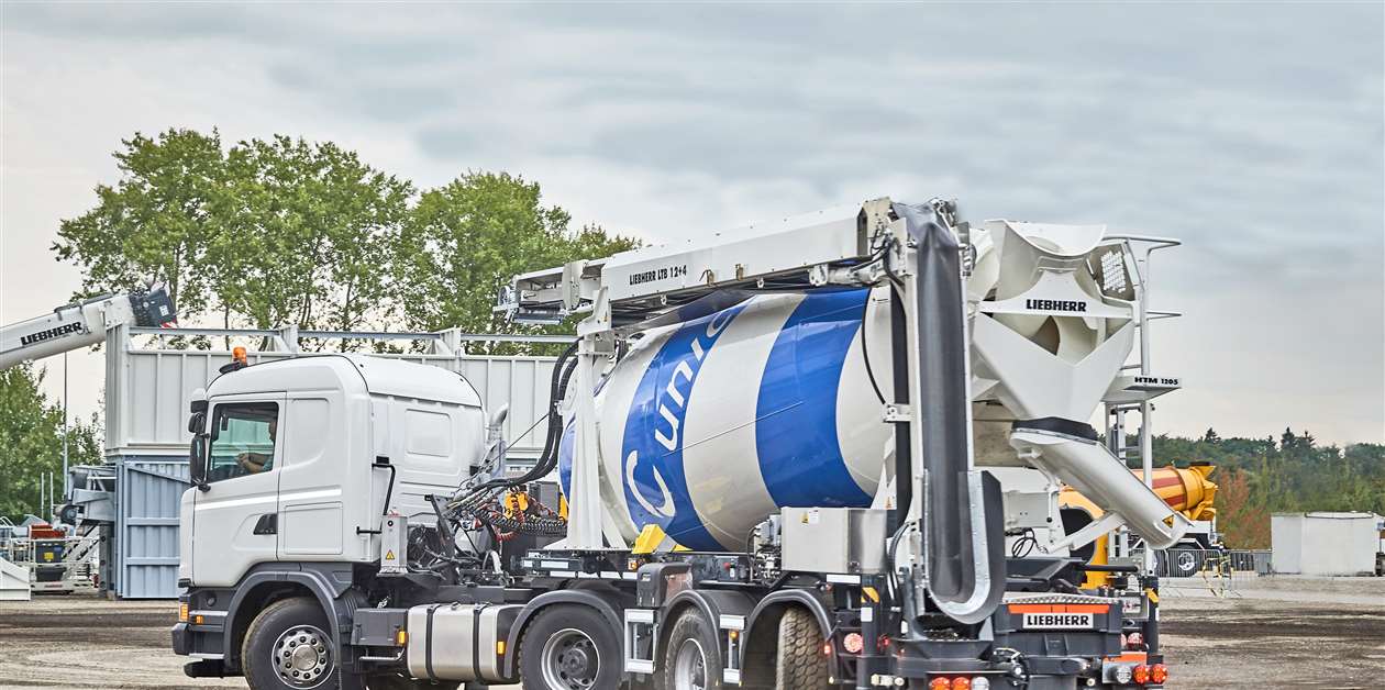 Liebherr Innovates With Truck Mixer As Semitrailer Khl Group