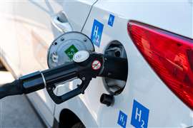 Hydrogen refuelling (Image: Adobe Stock)