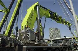 Zoomlion’s brand new ZTK120000V knuckle boom crane