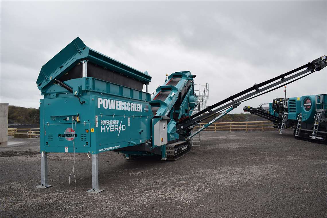 Power screen. Powerscreen 1700. Схема Powerscreen Chieftain 1700. Powerscreen Chieftain 1700 used. 2009 Powerscreen Chieftain 1700 tracked mobile Screen Plant радиатор.