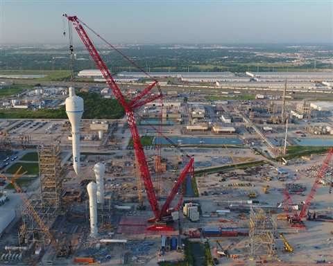 Mammoet chose a Liebherr LR 13000 for efficiency on an industrial project