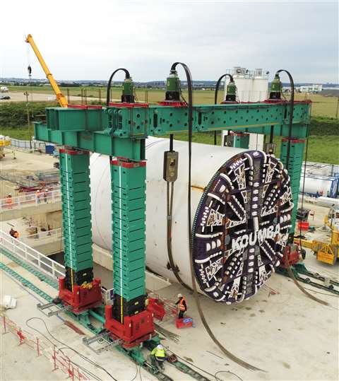 Enerpac - Jack-up gantry Paris Metro 2 cropped